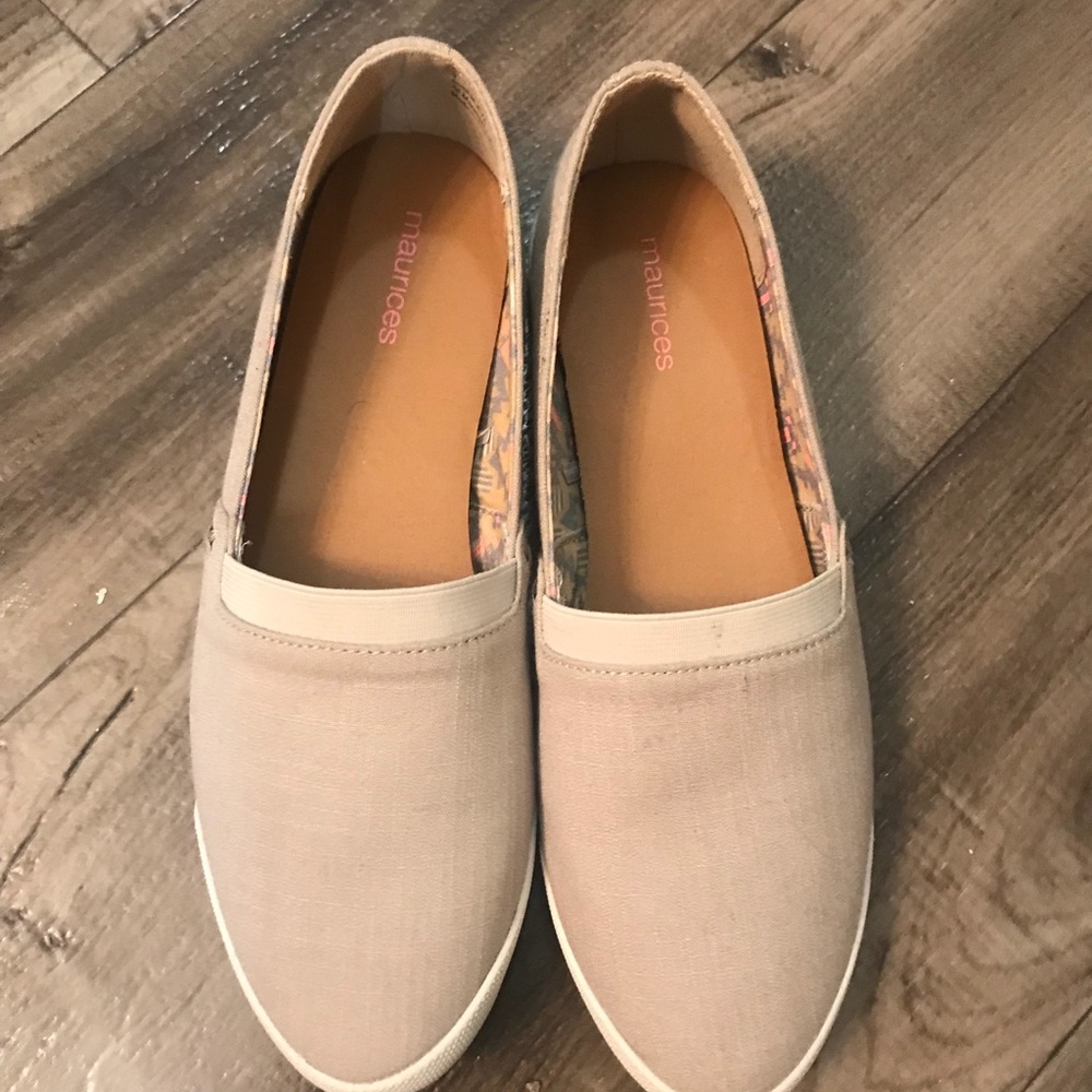 Maurice’s size 8 like new very comfy !!!!